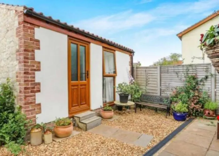 Private Detached Annex In Isleham Village