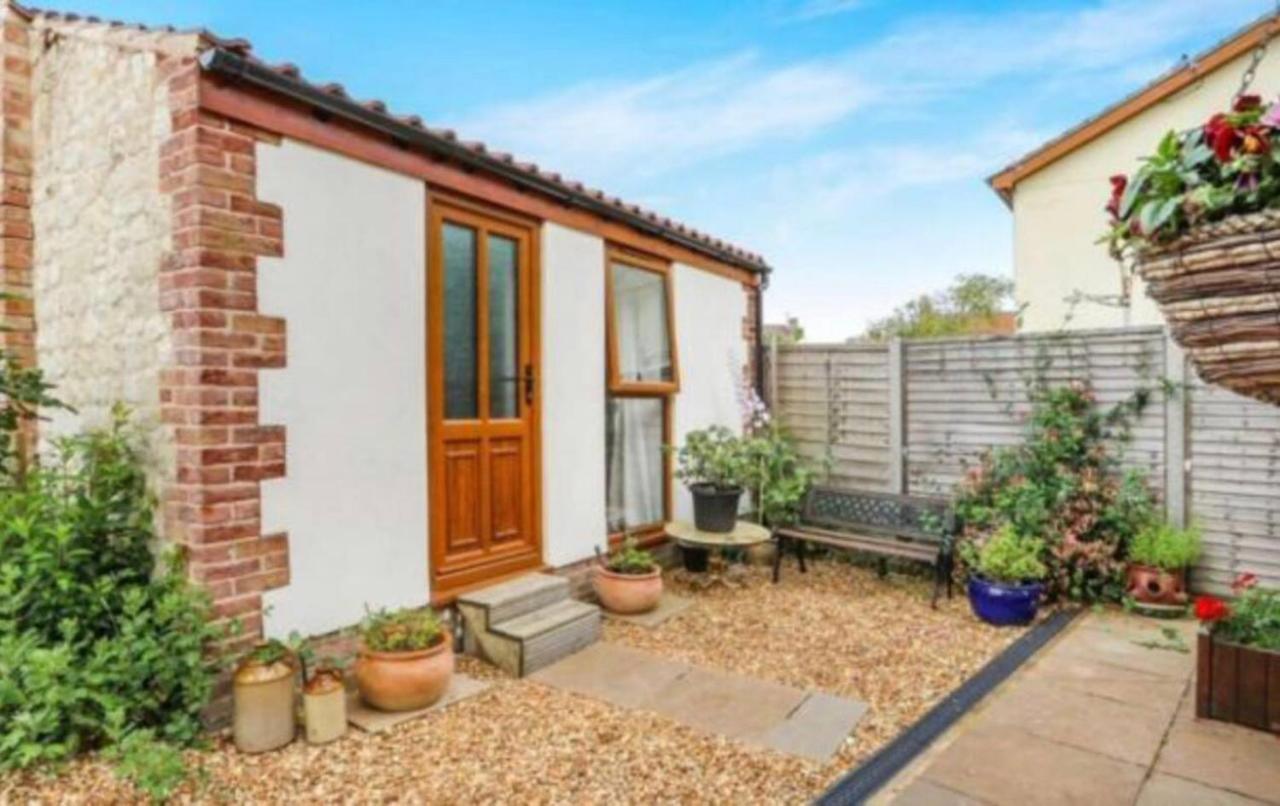 Private Detached Annex In Village Apartment Isleham