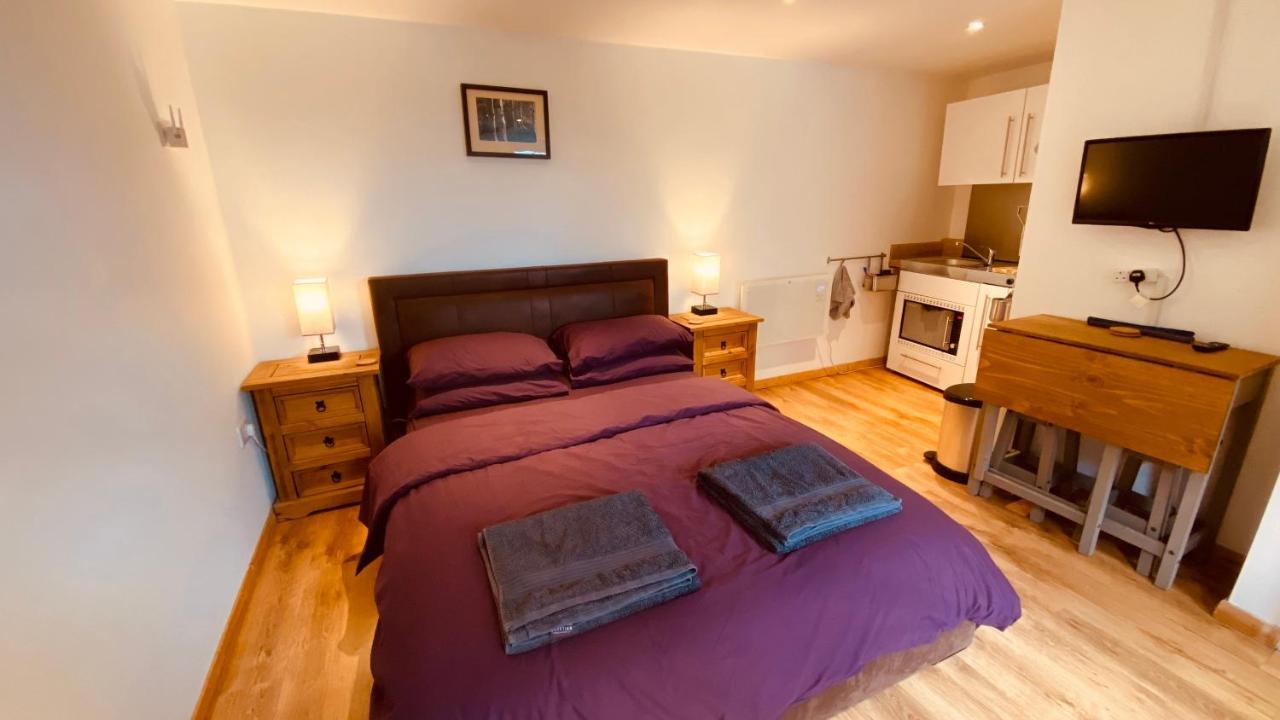Private Detached Annex In Village Isleham