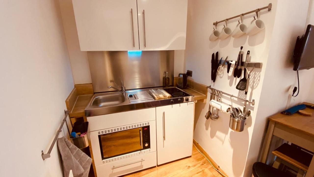 Apartment Private Detached Annex In Village *